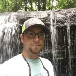 Meet your Posher, Dustin